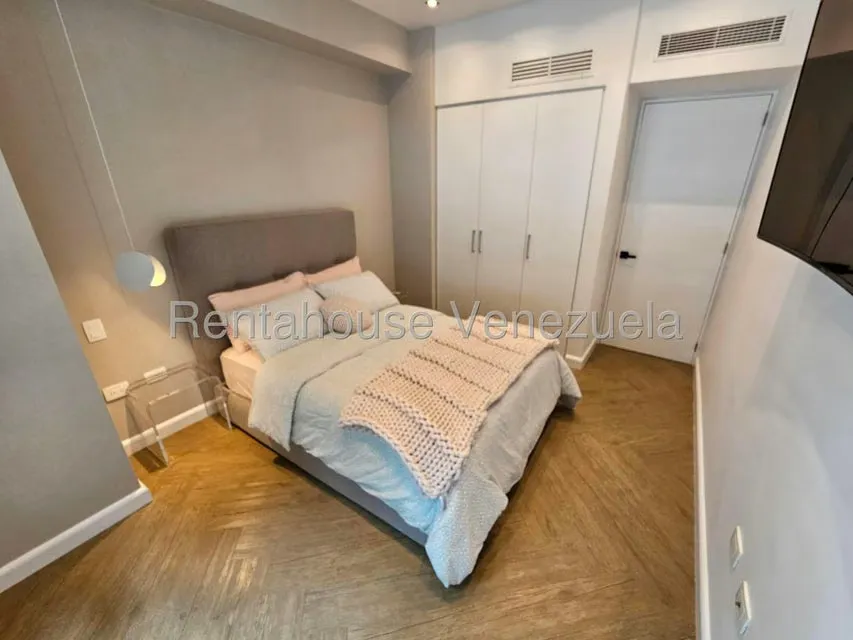 Apartamento (1 Nivel) en Alquiler en Campo Alegre, Distrito Metropolitano - 15