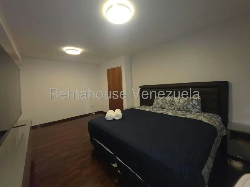 Apartamento (1 Nivel) en Alquiler en Las Mercedes, Distrito Metropolitano - 16