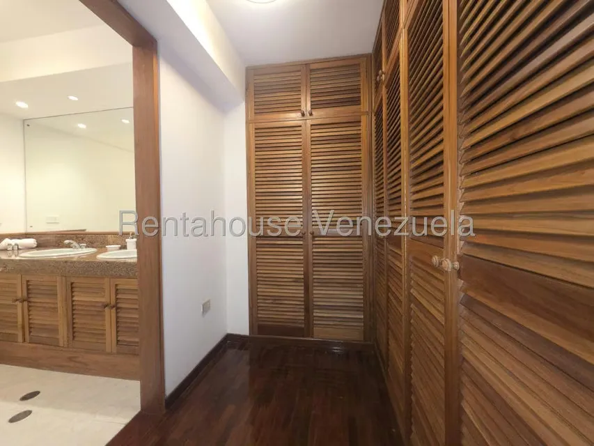 Apartamento (1 Nivel) en Alquiler en Las Mercedes, Distrito Metropolitano - 18