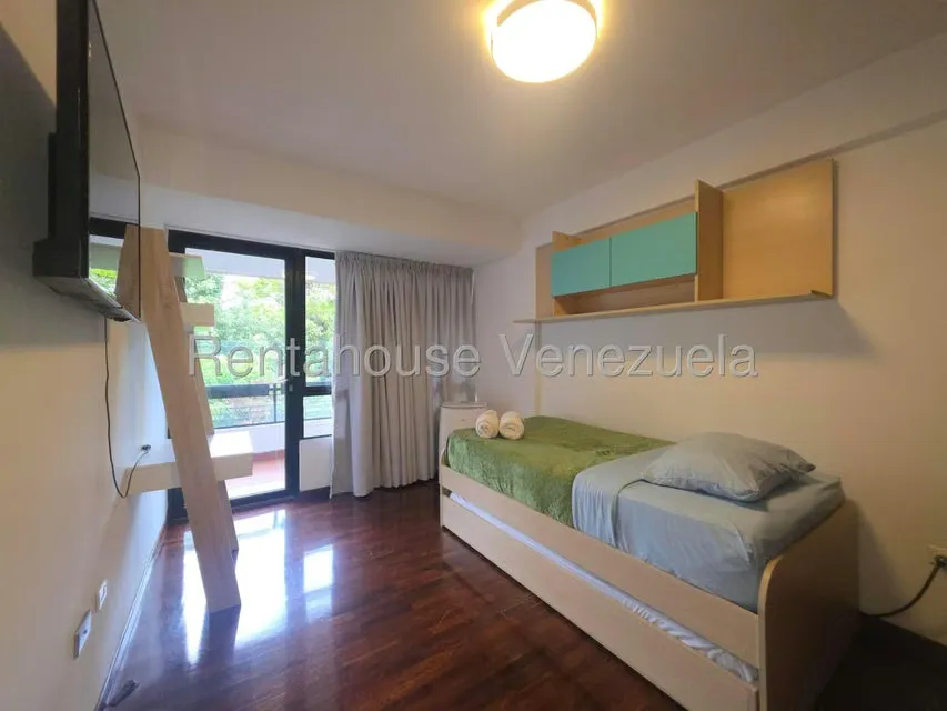 Apartamento (1 Nivel) en Alquiler en Las Mercedes, Distrito Metropolitano - 25