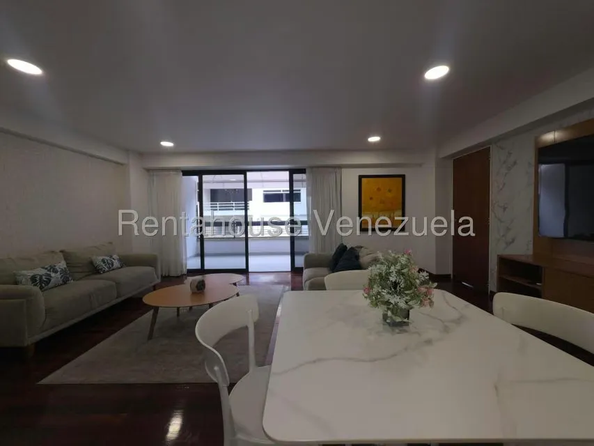 Apartamento (1 Nivel) en Alquiler en Las Mercedes, Distrito Metropolitano - 6