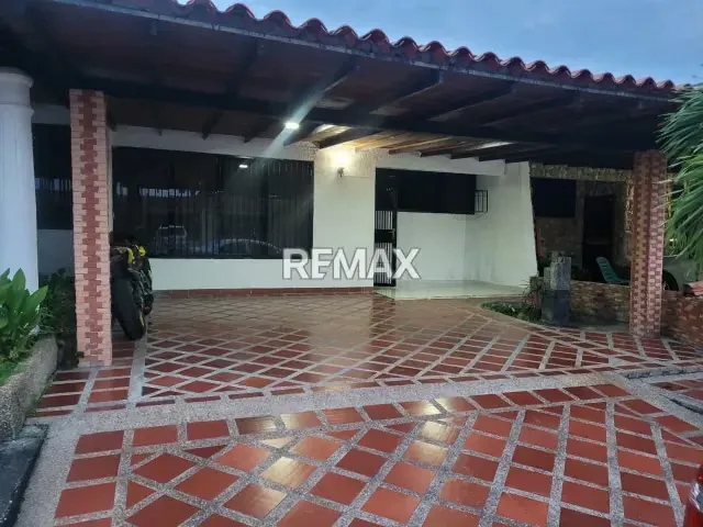 CASA AMOBLADA EN ALQUILER