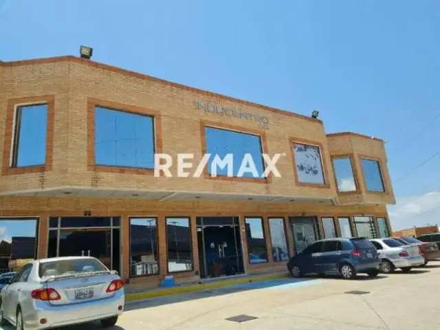 Venta de Insuperable Galpón Industrial ubicado en Castillito San Diego