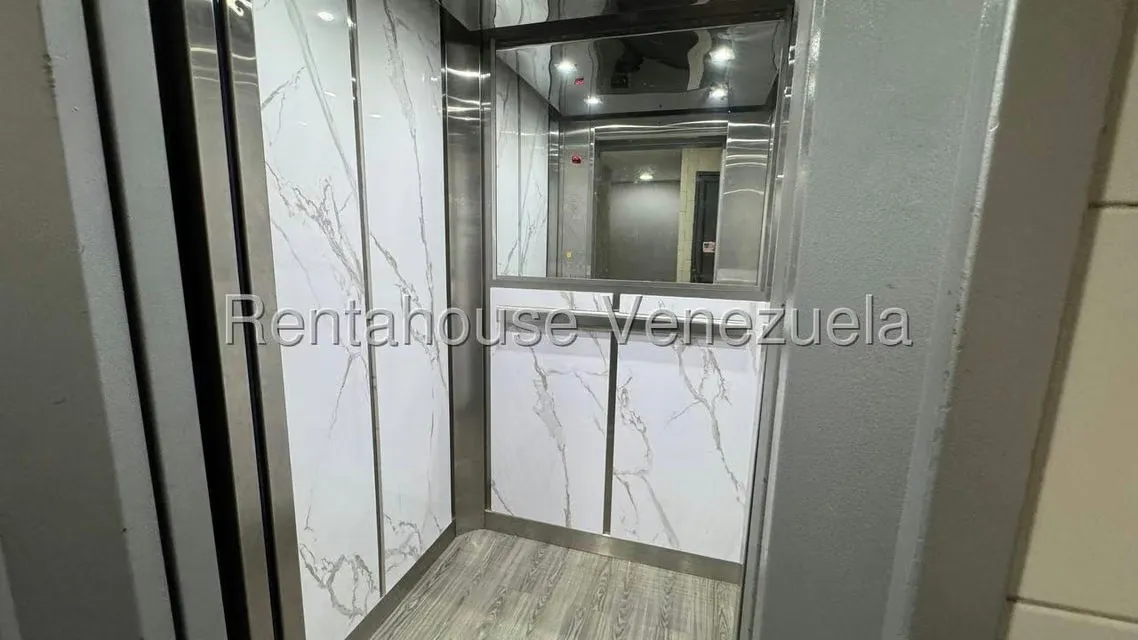 Apartamento (1 Nivel) en Venta en Zona Oeste, Lara - 4