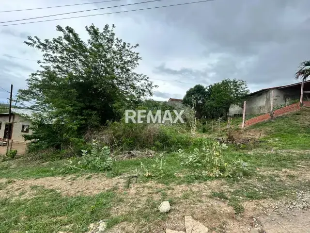 VENTA DE TERRENO EN URBANIZACION GRAN CHAPARRAL