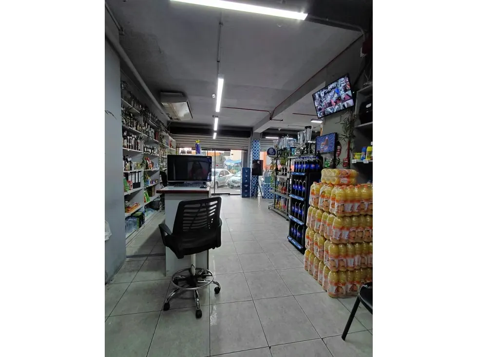 VENTA DE FONDO DE COMERCIO EN LA AV. CASANOVA - 2
