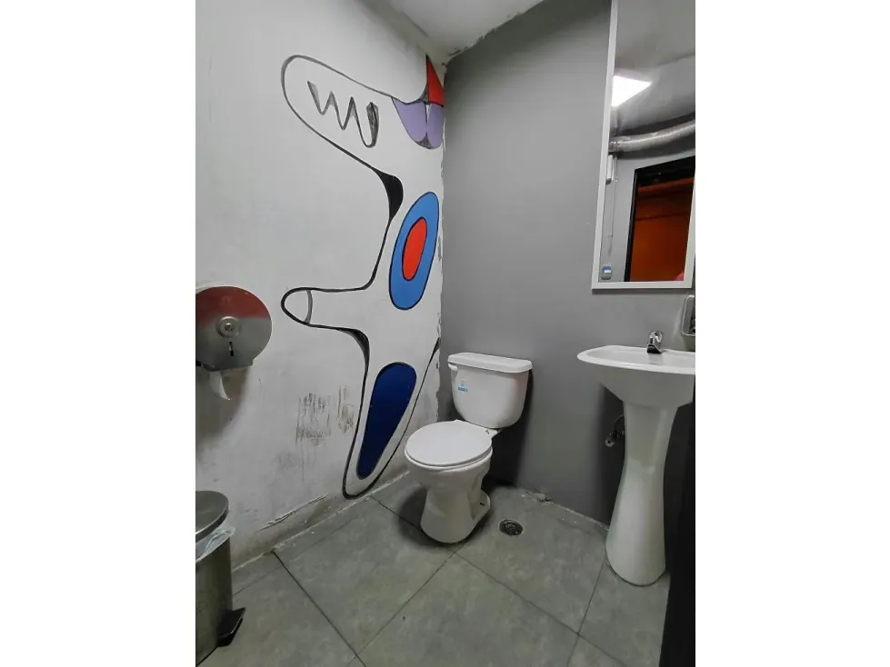 VENTA DE FONDO DE COMERCIO EN LA AV. CASANOVA - 7