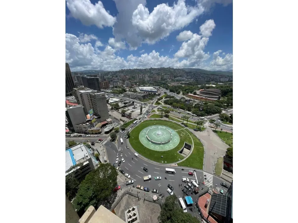Oficina en venta en Plaza Venezuela Torre Phelps - 18
