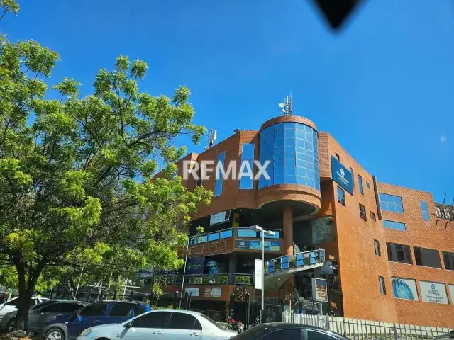 Oficina en Aquiler en el Paseo II, Maracay