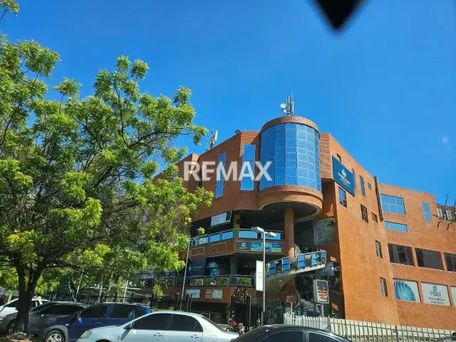 Oficina en Aquiler en el Paseo II, Maracay
