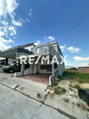 Casa en Venta Urbanización Los Cedros de La Castellana