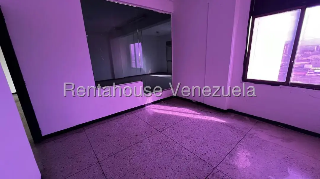 Oficina en Alquiler en Centro, Lara - 13
