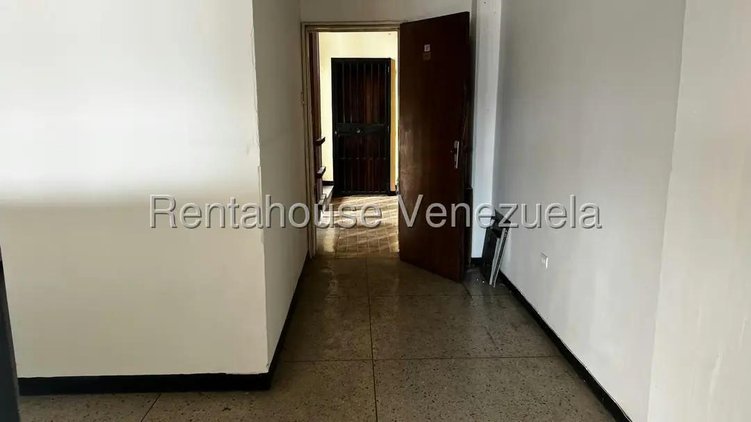 Oficina en Alquiler en Centro, Lara - 25