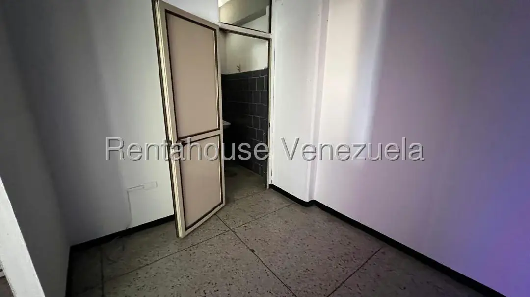 Oficina en Alquiler en Centro, Lara - 10