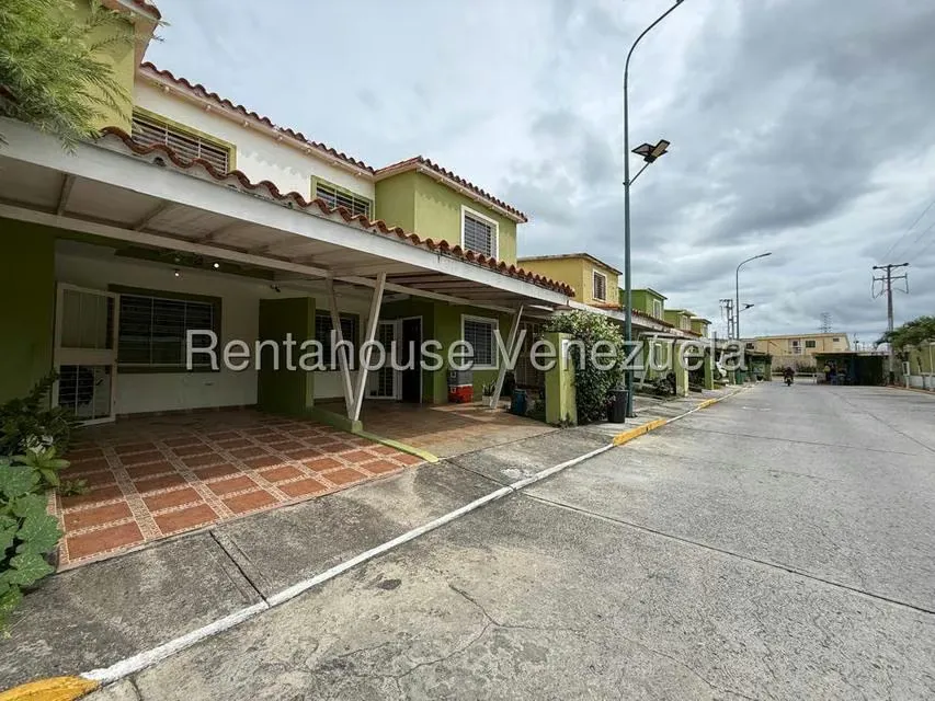 Casa (Duplex) en Venta en Trapiche Villas, Lara - 3