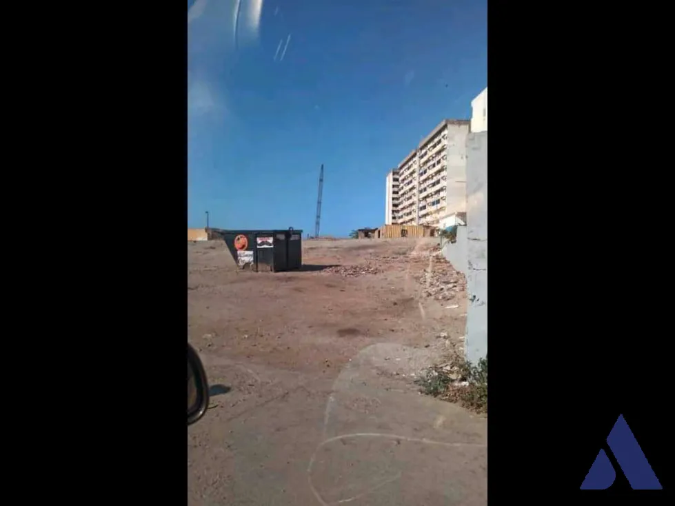 Venta de 2 terreno total 20.892m2 Playa Grande Catia La Mar 4691 - 2