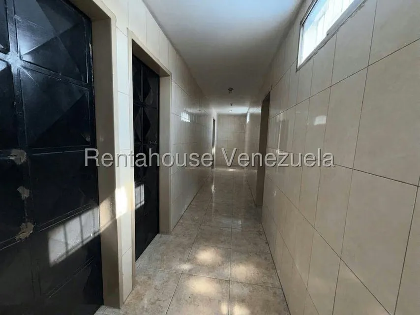 Local Comercial en Venta en Centro, Lara - 24