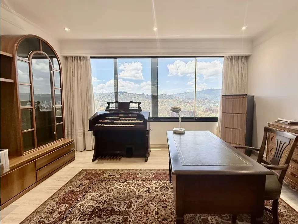 Vendo apartamento c/ vista al Ávila 270m2 Lomas de San Román 8301 - 11