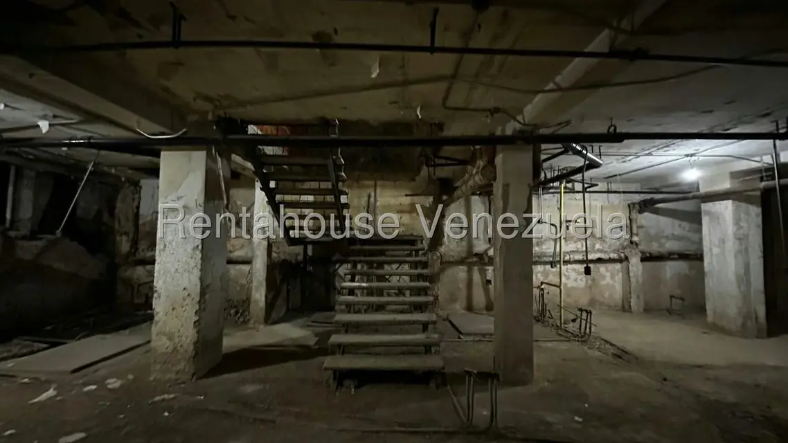 Local Comercial en Venta en Parroquia La Candelaria, Distrito Metropolitano - 23