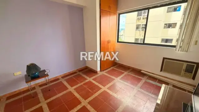 APARTAMENTO AMOBLADO EN ALQUILER RESD. BONSAI Urb. Valles de Camoruco - 10