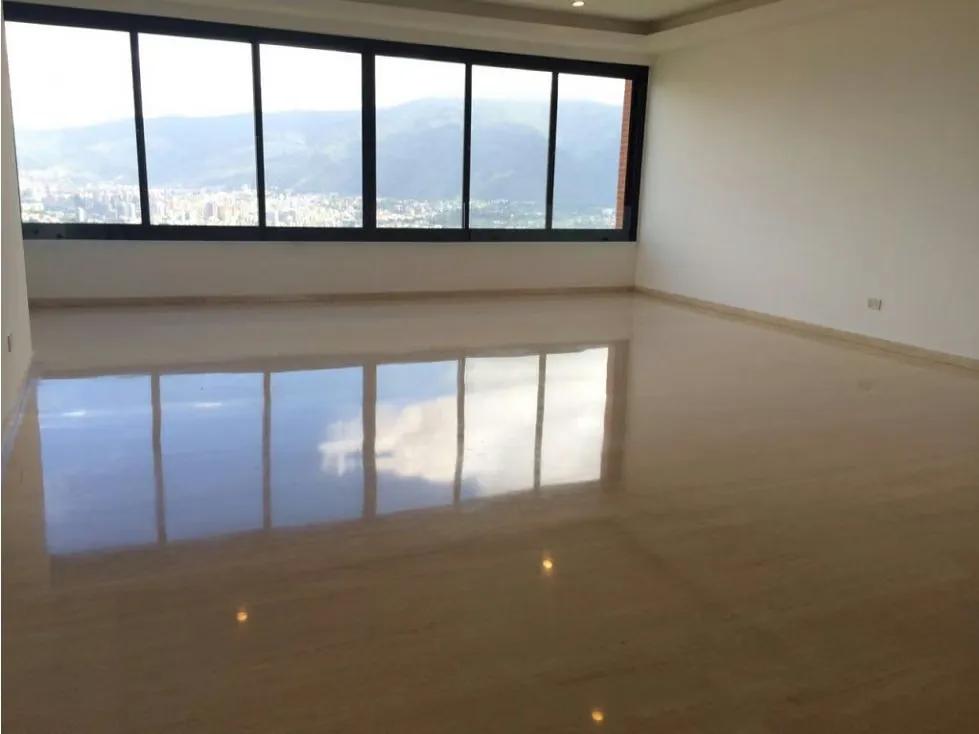 Se vende PH 550m2 4h+s/5.5b+s/5p L.San Roman 5955 - 4