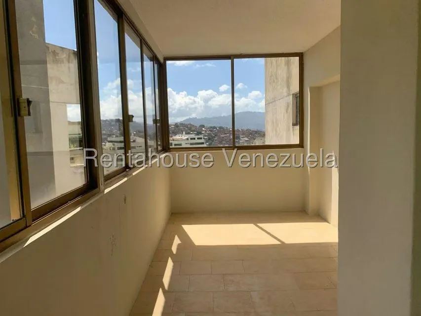 Apartamento (Multiples Niveles) en Venta en Terrazas del Avila, Distrito Metropolitano - 12