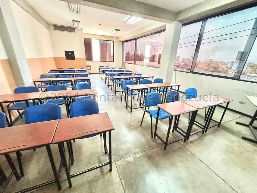 Edificio en Venta en Centro, Lara - 11