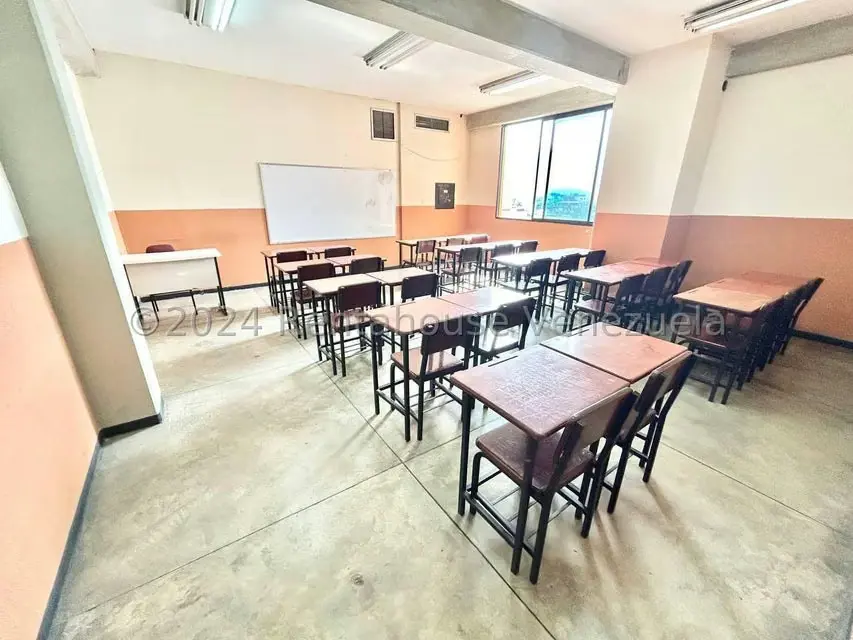 Edificio en Venta en Centro, Lara - 3
