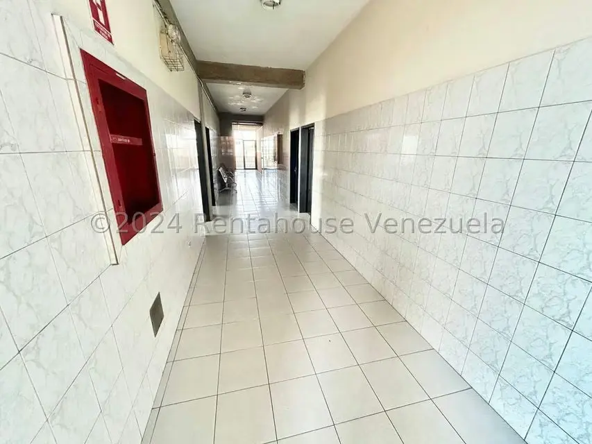 Edificio en Venta en Centro, Lara - 4