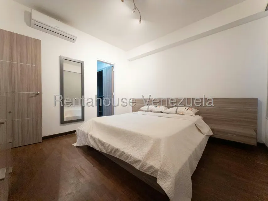 Apartamento (1 Nivel) en Venta en La Castellana, Distrito Metropolitano - 12