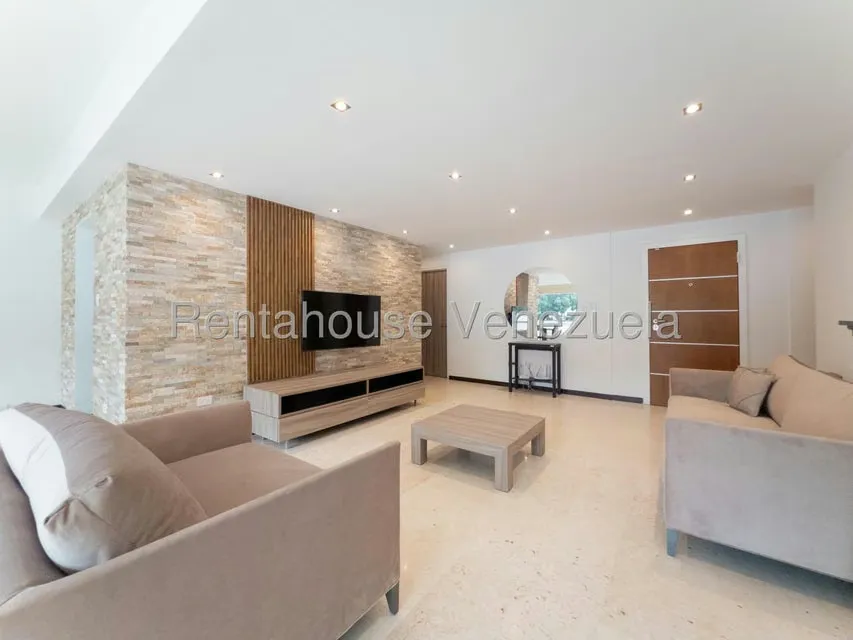 Apartamento (1 Nivel) en Venta en La Castellana, Distrito Metropolitano - 3