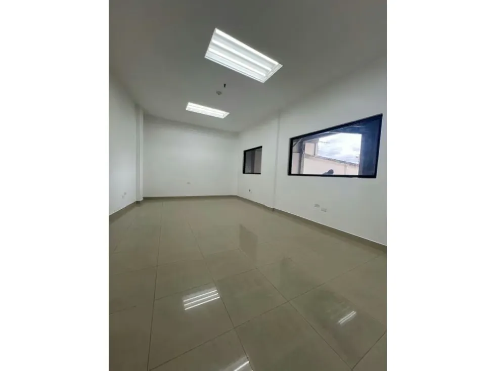 Se alquila galpón 650m2 Mariches 7821 - 14