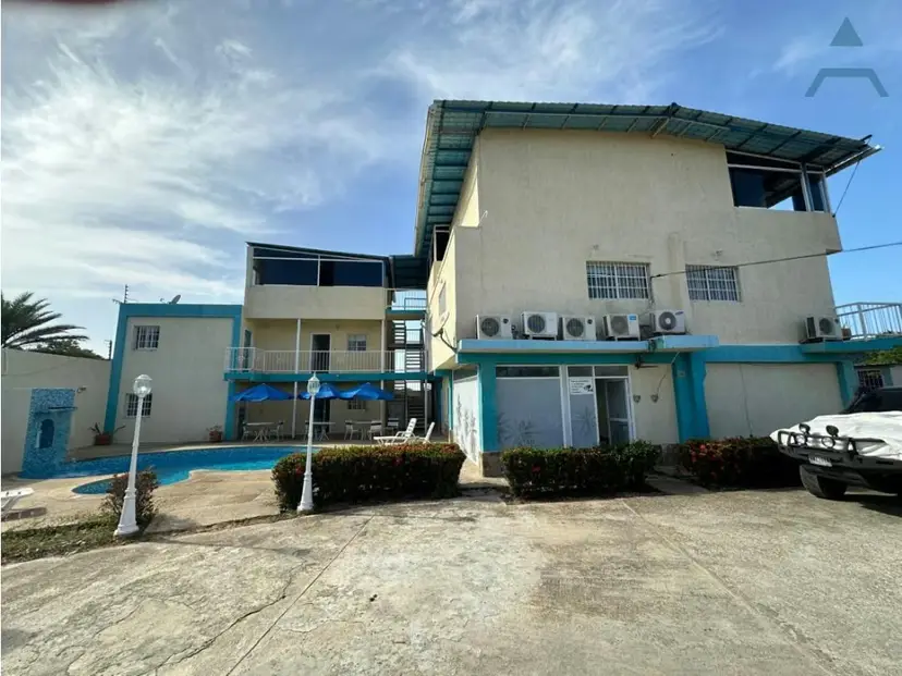 Se vende Aptohotel 820m² 10h/14b/10p Playa el Agua