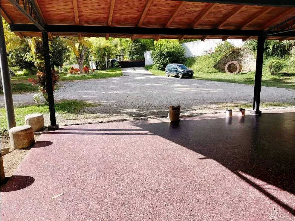 Vendo casa 10.350m2 de terreno El Hatillo 5732 - 11