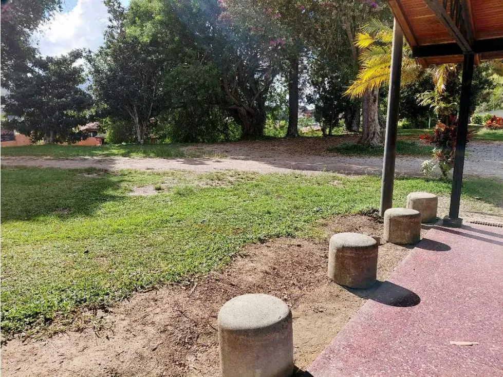 Vendo casa 10.350m2 de terreno El Hatillo 5732 - 12
