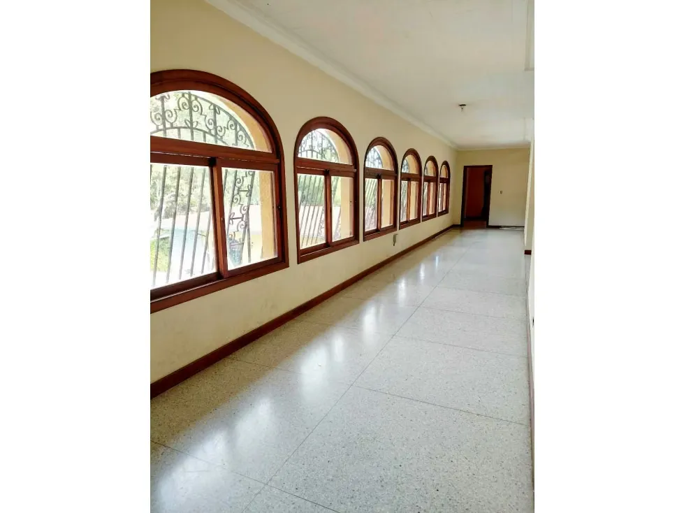 Vendo casa 10.350m2 de terreno El Hatillo 5732 - 32