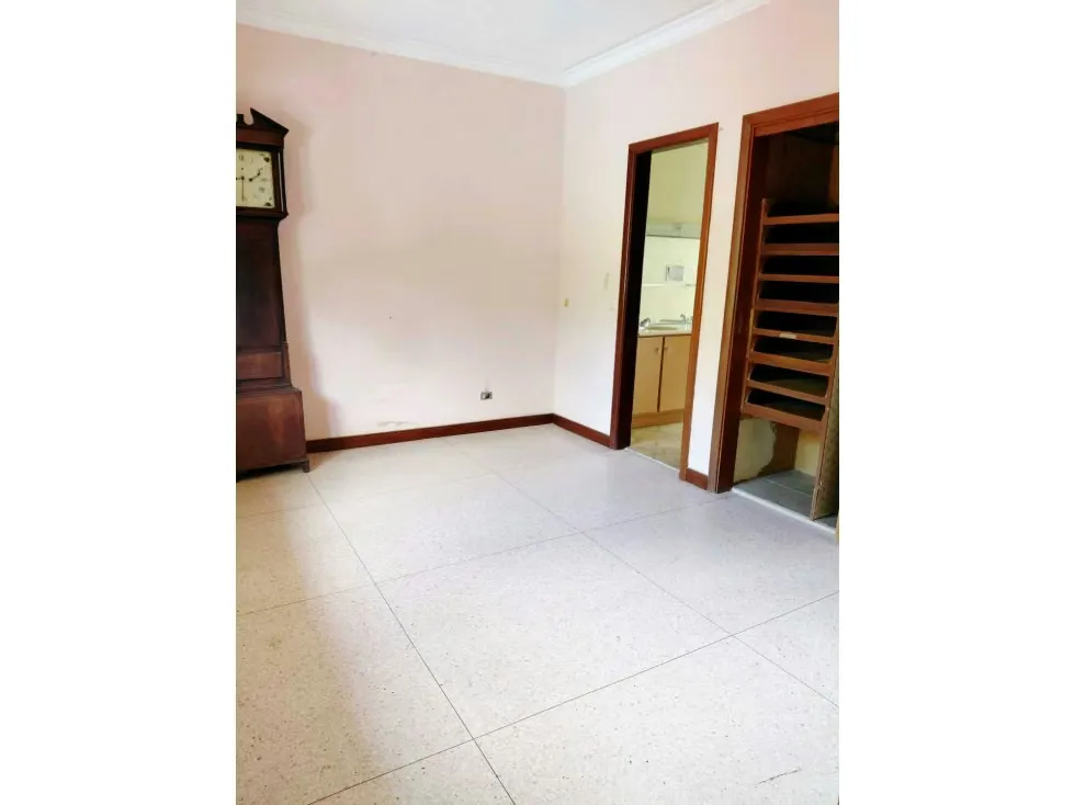 Vendo casa 10.350m2 de terreno El Hatillo 5732 - 36