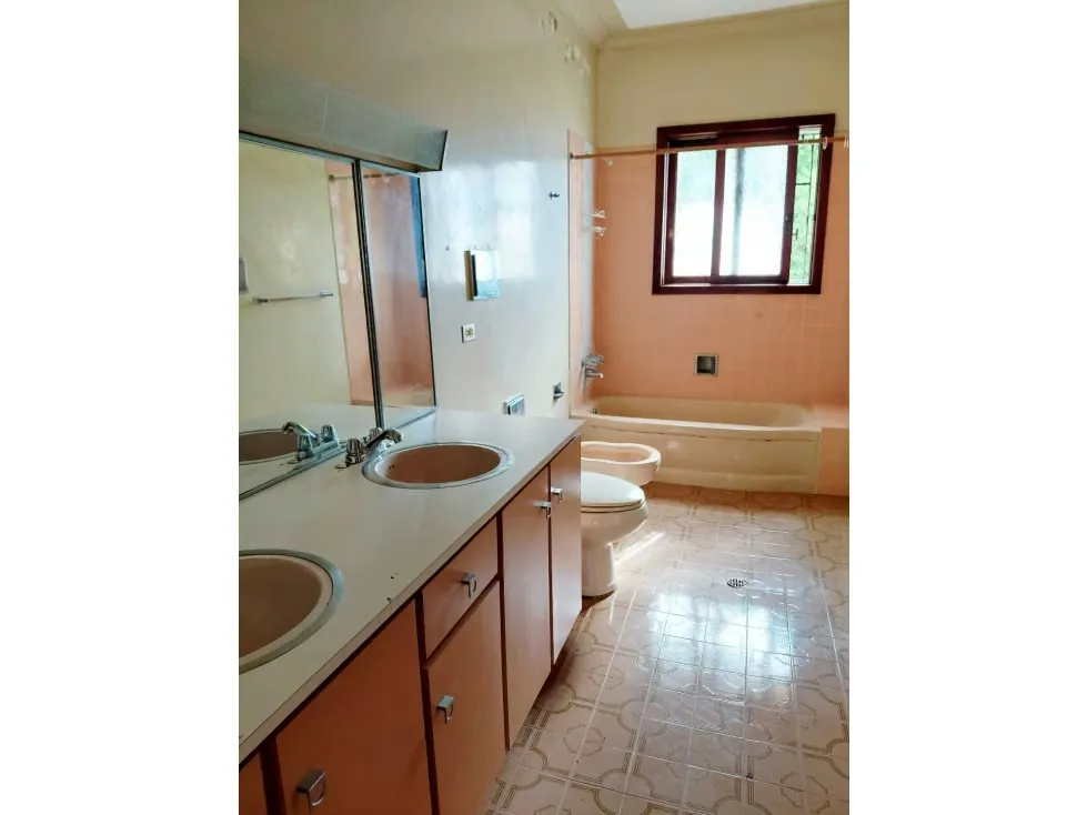 Vendo casa 10.350m2 de terreno El Hatillo 5732 - 39