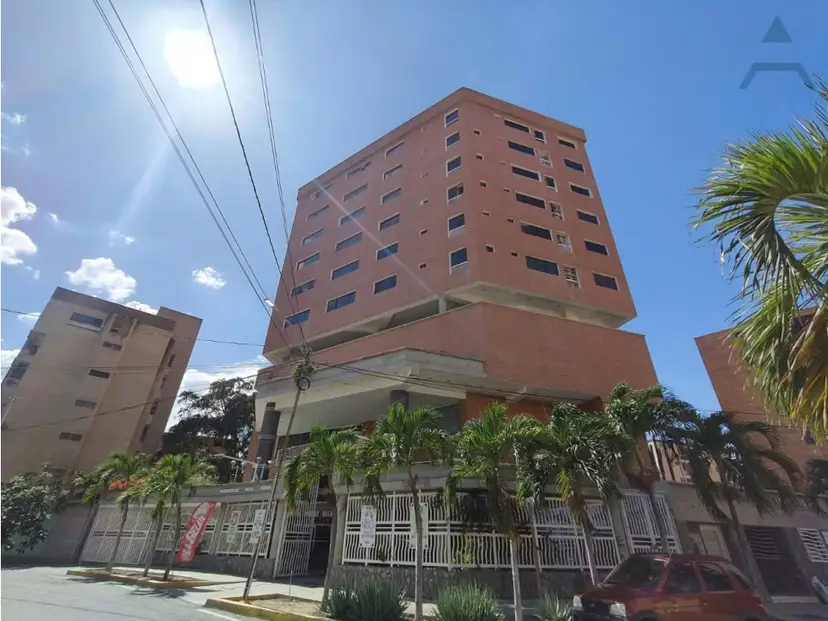 Se vende Apto 107m² 2h/ 2b/ 1e La Guaira