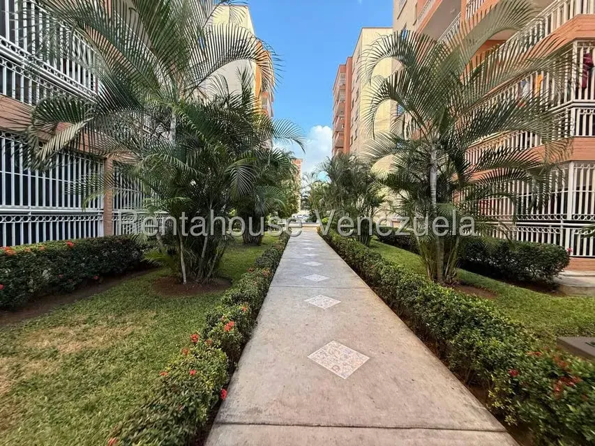Apartamento (1 Nivel) en Venta en Zona Oeste, Lara - 27