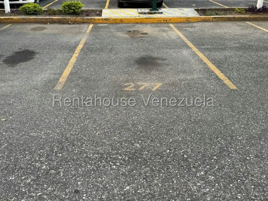Apartamento (1 Nivel) en Venta en Zona Oeste, Lara - 36