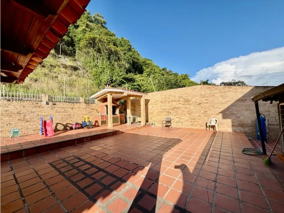 Se vende casa 580m2 4h+s+ch/8b/3p El Cafetal - 13