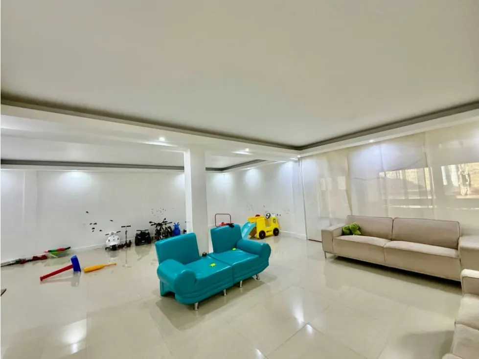 Se vende casa 580m2 4h+s+ch/8b/3p El Cafetal - 9