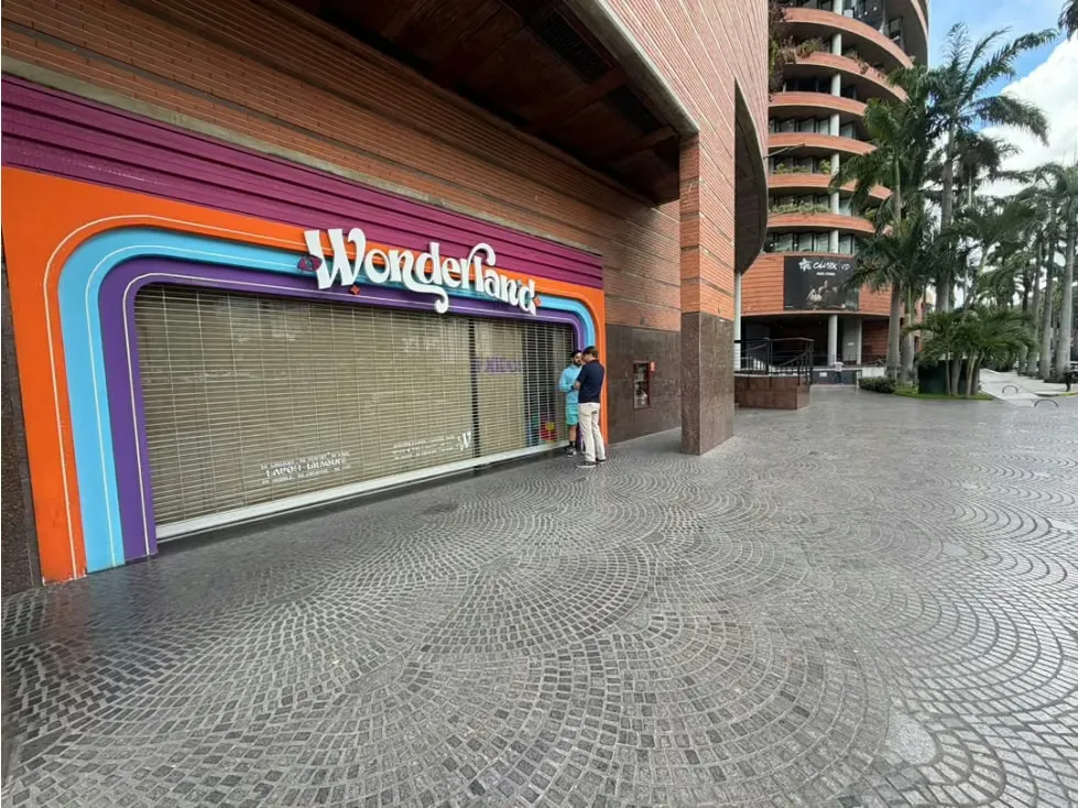 Se alquila Local Comercial 175m² La Castellana - 6