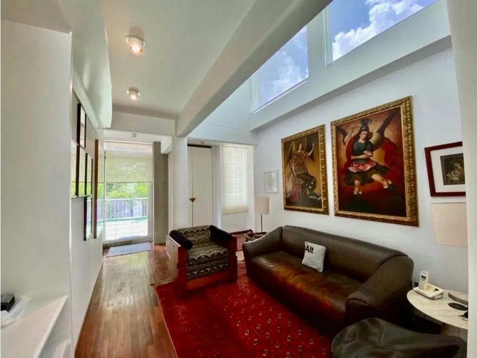 Se vende casa 529m2 5+s/8b/4p San Román - 85