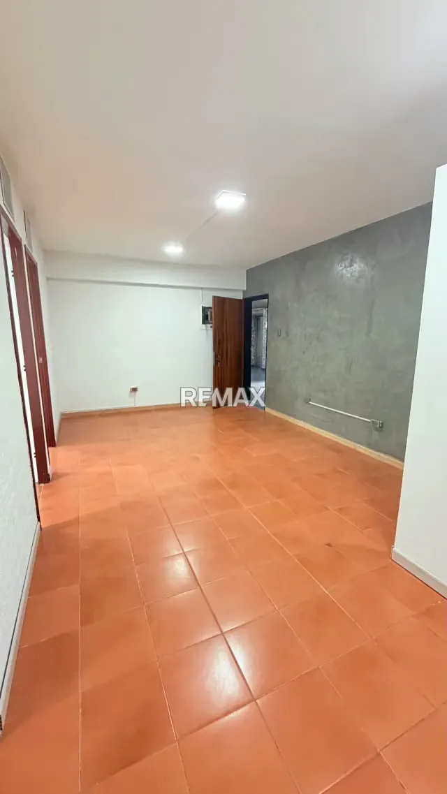 PLANTA ELECTICA TOTAL 100% SE ALQUILA OFICINA 70m2 C.C. IMPERIAL II AV BOLIVAR DIAGONAL AL MULTIMAX - 5