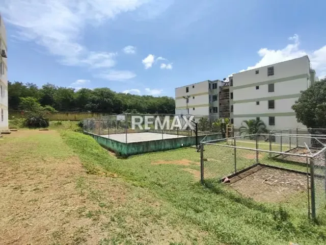 Apartamento en Venta Res Las Clavellinas Charallave - 13