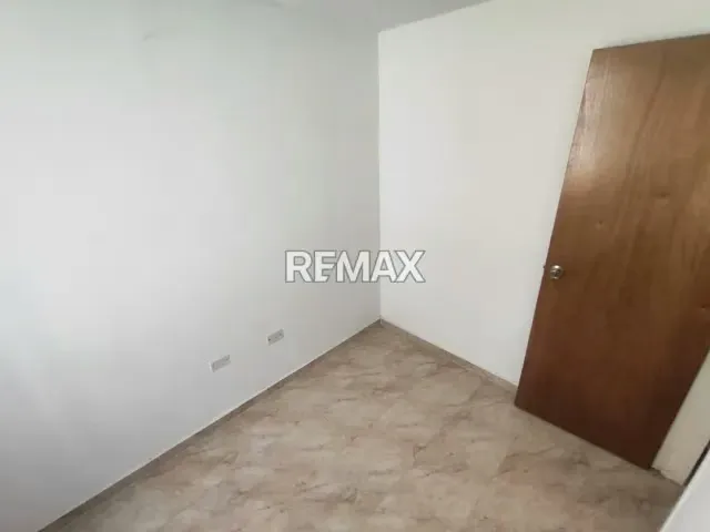 Apartamento en Venta Res Las Clavellinas Charallave - 10