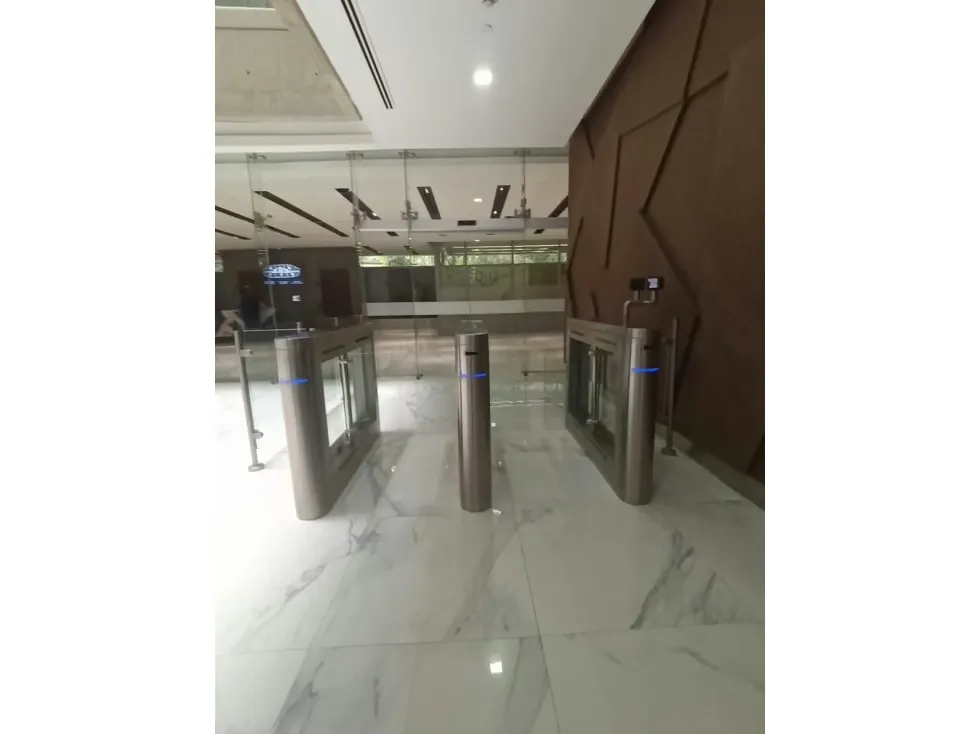 Vendo/alquilo oficina 147m2 Los Pomelos 0257 - 5