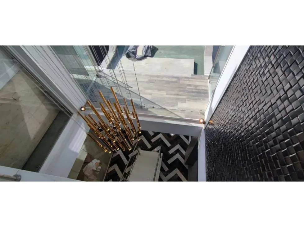 Se vende casa 500m2 La Floresta 3768 - 17